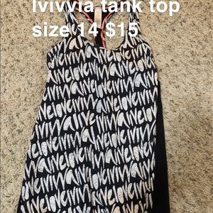 Ivivvia Tank top
